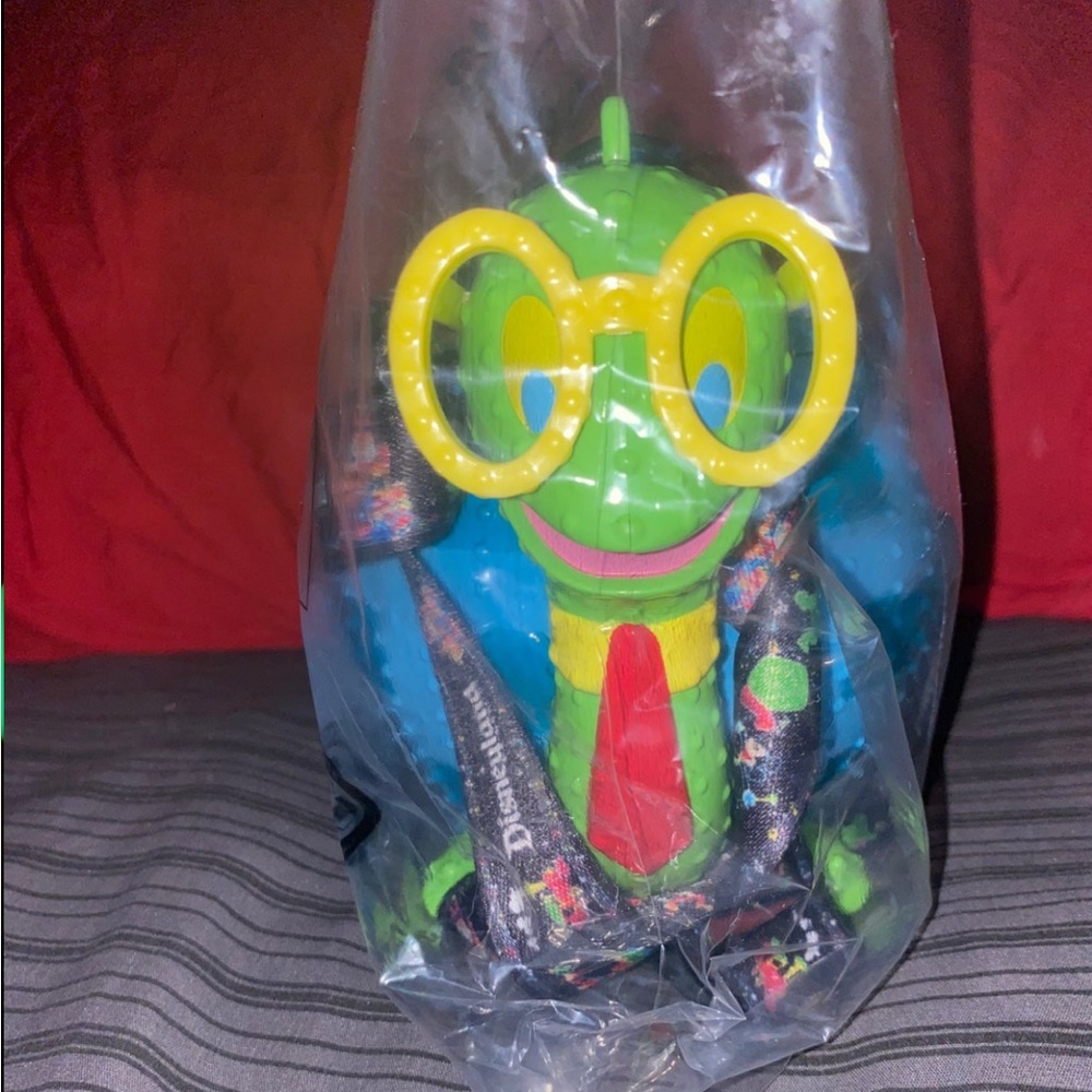 Disneyland  Turtle Sipper